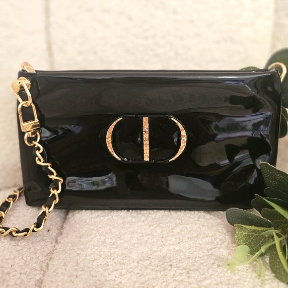 Dior Handbags - Dior: Limited Edition Pouch 🔥💯